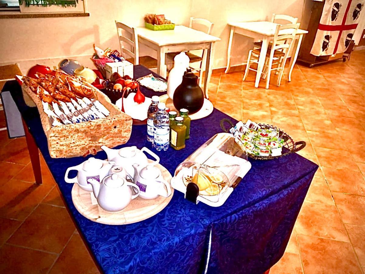 L'Oasi Di Chia Bed and Breakfast Εξωτερικό φωτογραφία