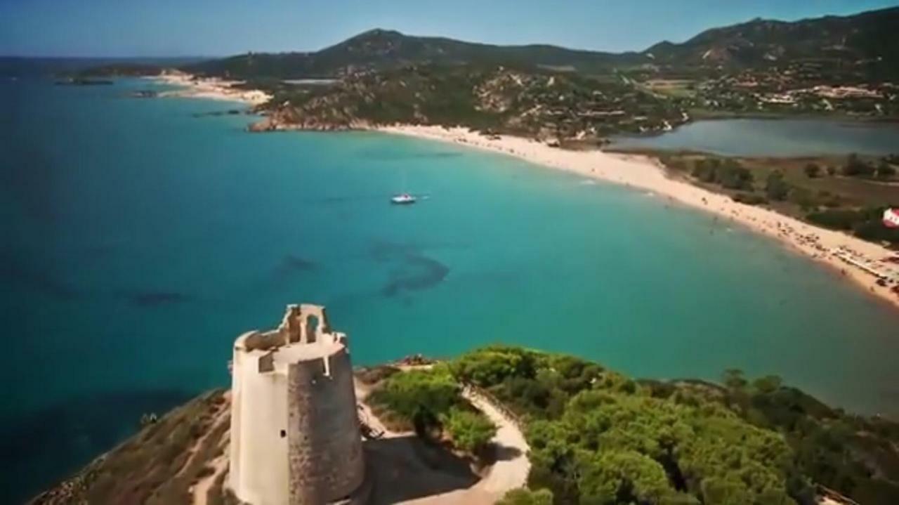 L'Oasi Di Chia Bed and Breakfast Εξωτερικό φωτογραφία